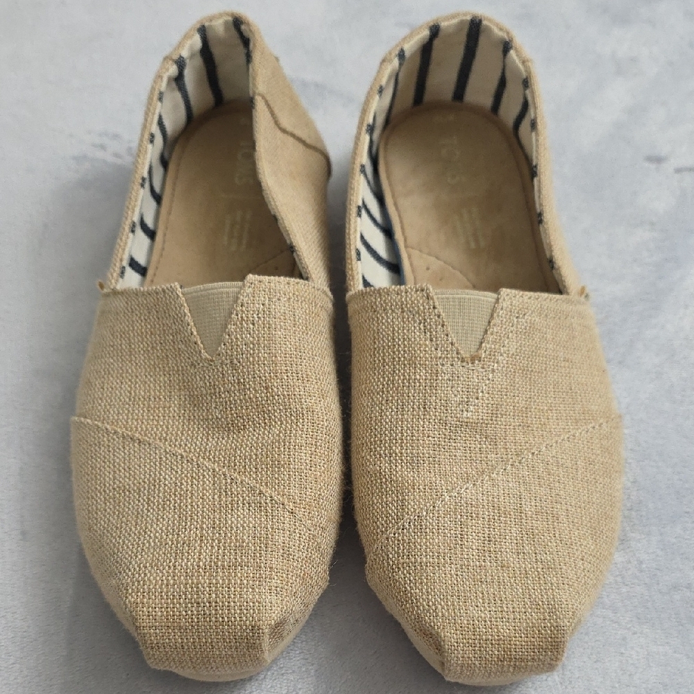 TOMS Classic Canvas Slip On Shoes Womens Beige Alpargata Flats Size W10 - Picture 2 of 6